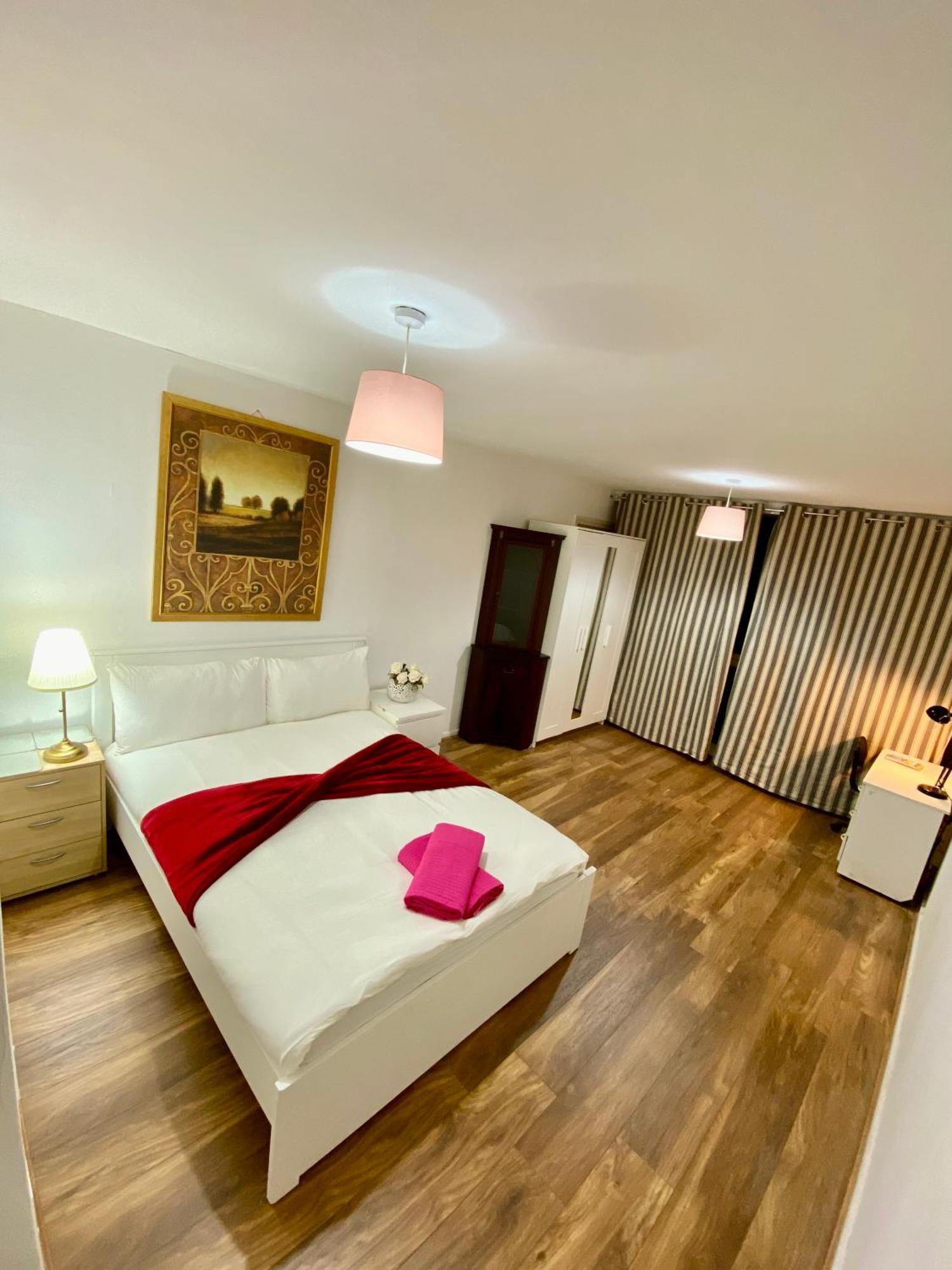 3 Bedroom Flat, Oxford Circus, W1w Apartament Londra
