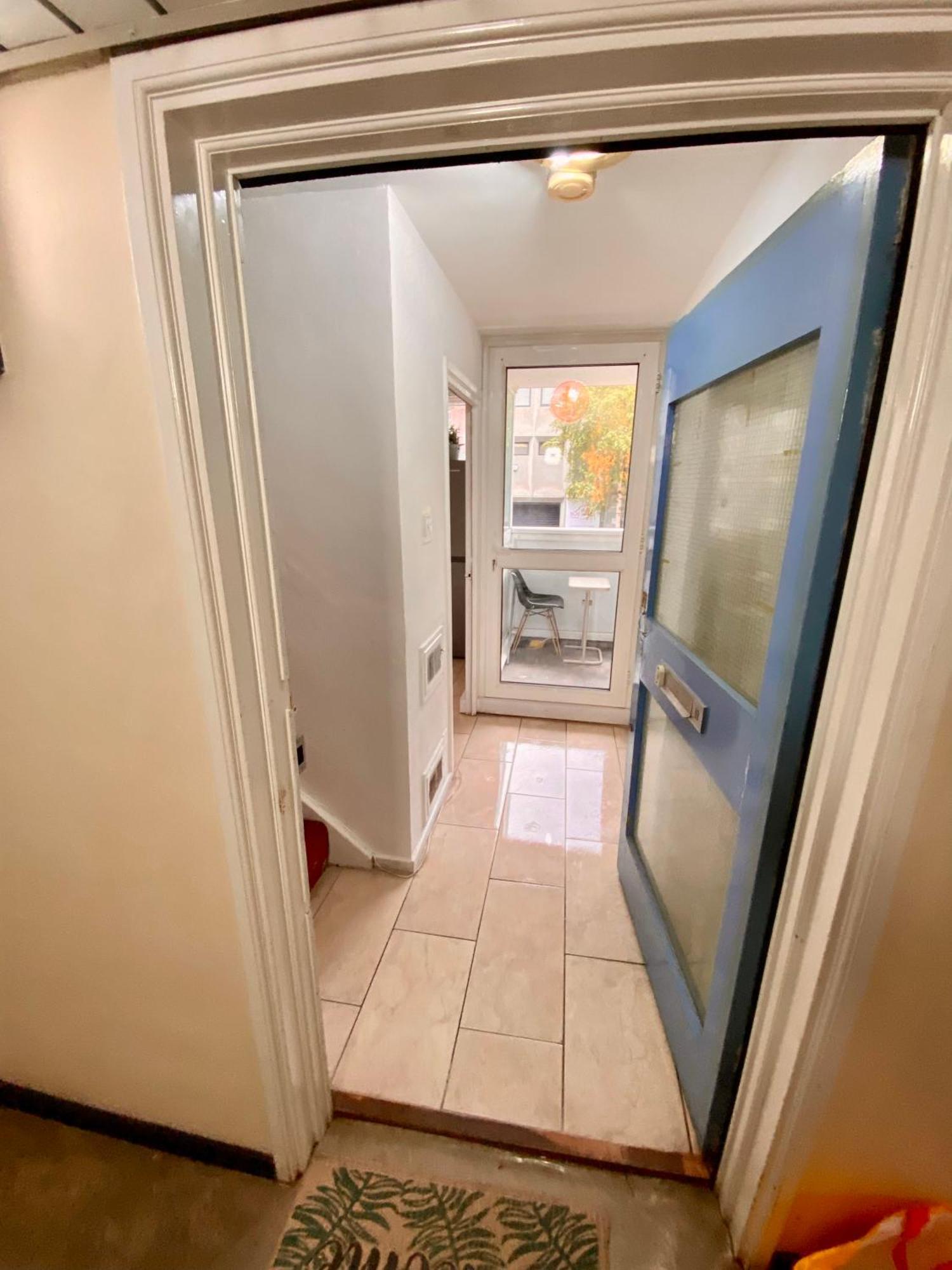 3 Bedroom Flat, Oxford Circus, W1w * Londra