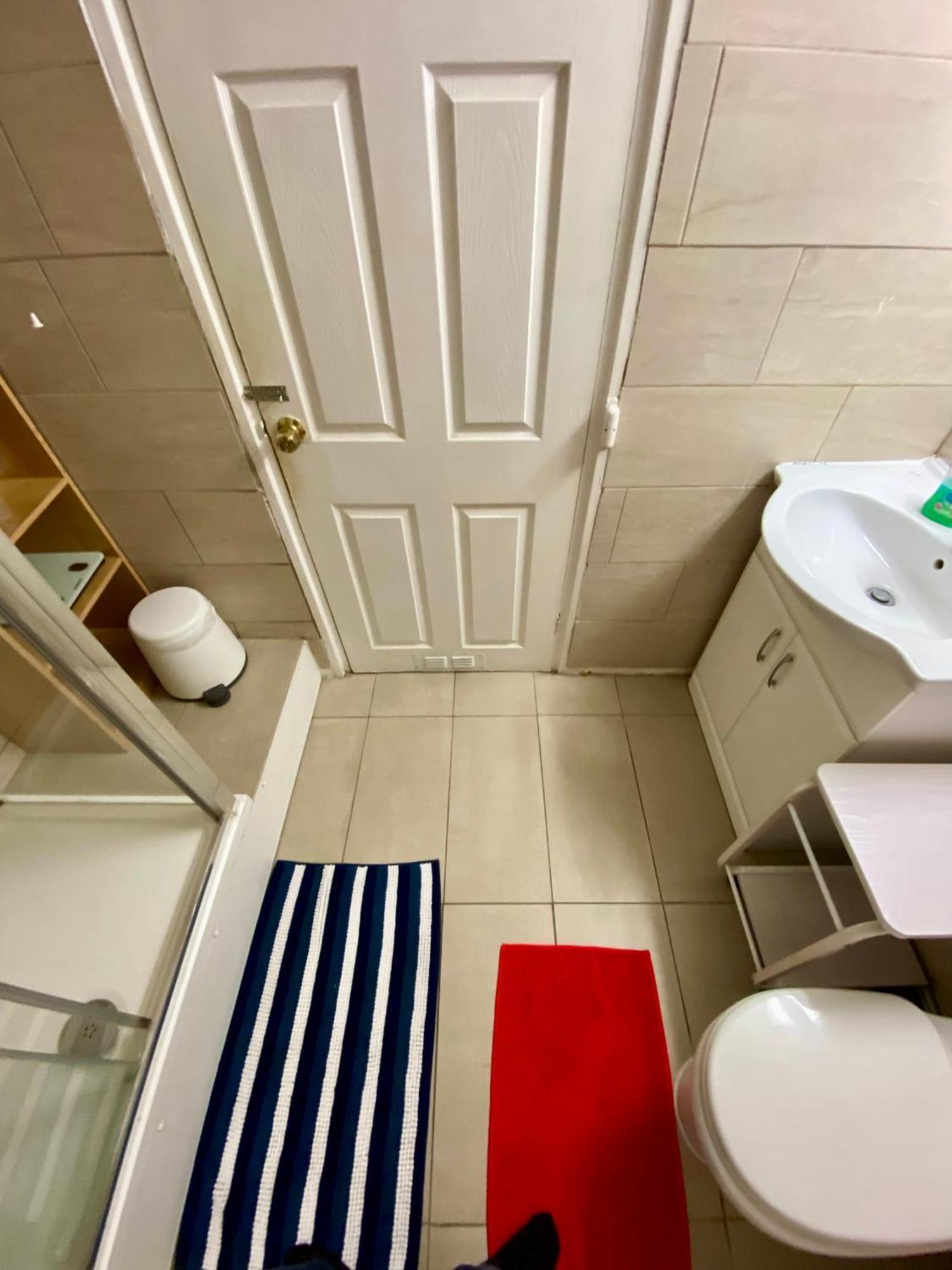 3 Bedroom Flat, Oxford Circus, W1w * Londra